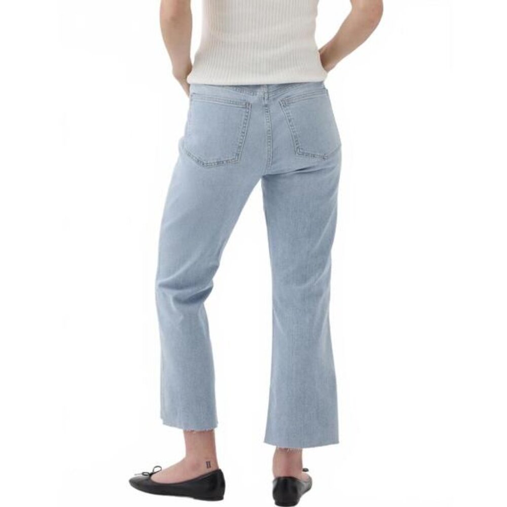 GAP High-rise Kick Fit Jeans Light Indigo NWT